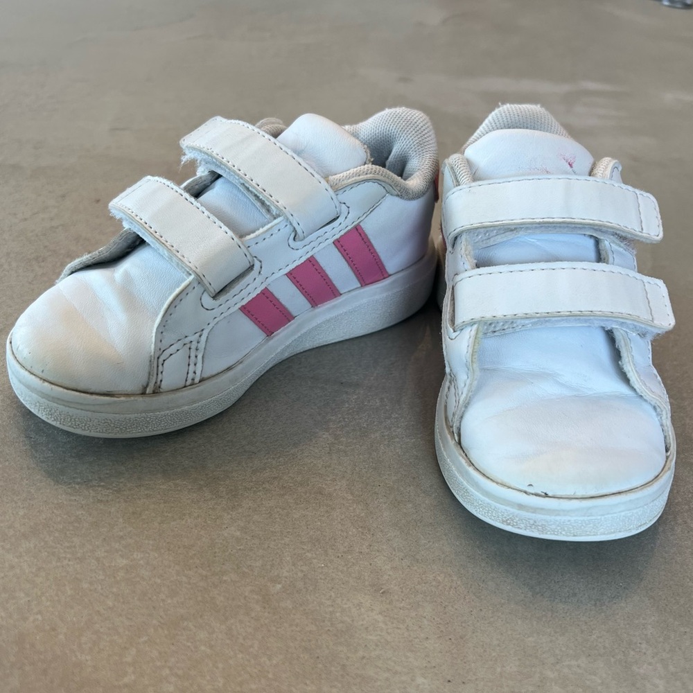 Adidas x Disney Minnie Mouse Grand‎ Court Trainers Sneakers Baby toddler Sz 7 - Picture 5 of 12